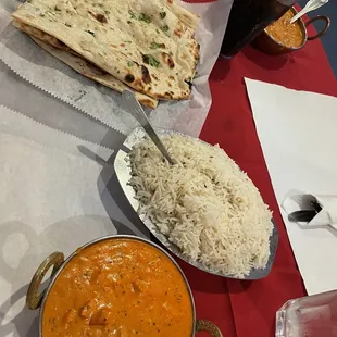 Butter chicken lunch with rice and naan