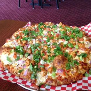 Chicken tikka pizza