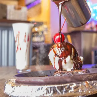 Sizzling brownie with Ice Cream