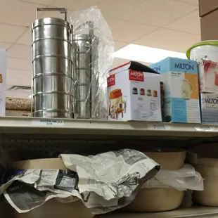 Stacking lunch box &amp; other kitchen utensils.