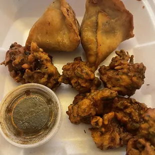 . Mix Pakora . Samosa