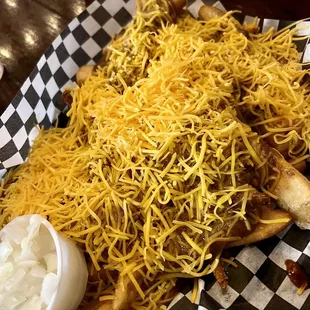 Chili cheese fries