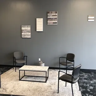 Bomber Nutrition:  Inside Seating Area (25 May 2021)