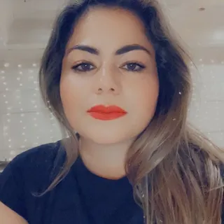 Alejandra R.