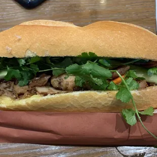 Chicken bahn mi