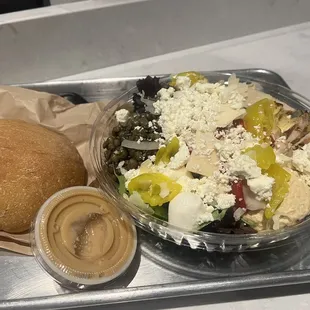 Mediterranean salad with chicken