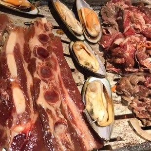Galbi, Green Mussels &amp; Bulgogi