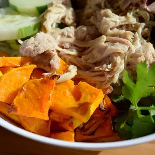 coconut noodle salad // seasonally savory