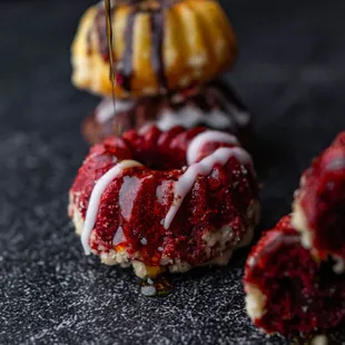 food, donuts, dough desserts