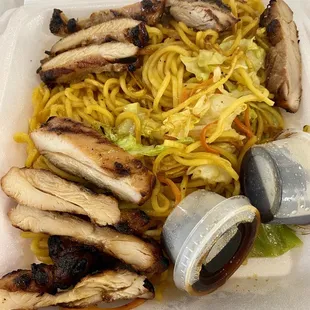 Chicken yakisoba bowl