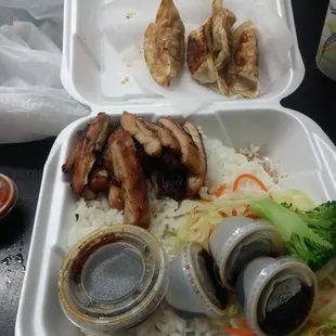 7 buck special. Meat portion looks small.