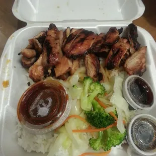 Hot and spicy chicken to go.