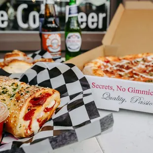 food, pizza