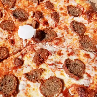 Close-up of real meatballs on your pizza.