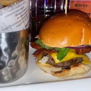 Bacon cheeseburger