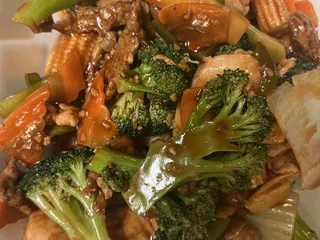 Yum's Restaurant