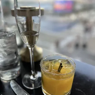 Bond 45: passion fruit drink