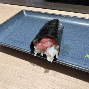 Toro hand roll