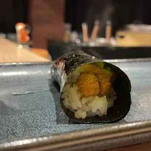 Uni hand roll