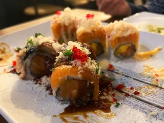 MoMo Sushi