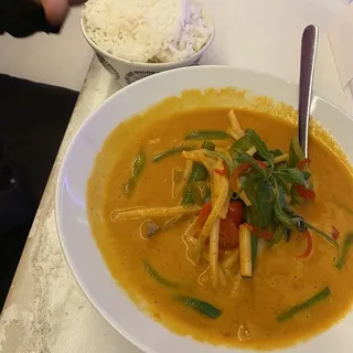 4. Red Curry Lunch