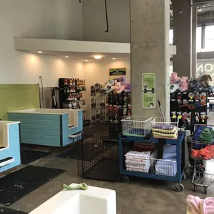 Pet salon