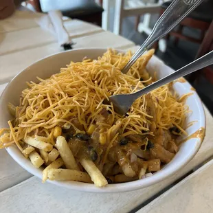 Chili cheese fries