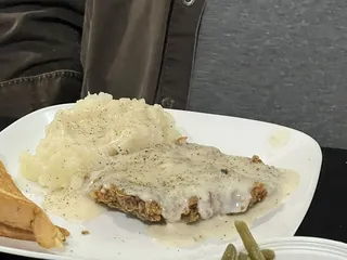 Post Office Bar & Grill