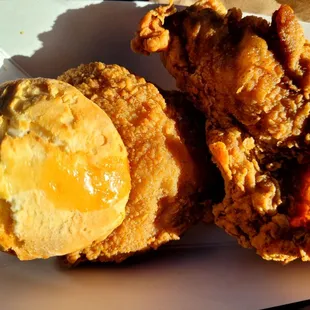 2 piece fried chicken combo (with buttermilk biscuit) is under $6. Nice crispiness and crunch with an inside that wasn&apos;t dry.
