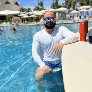 Ali K.