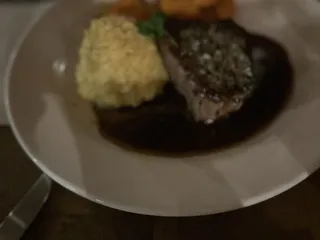 National Public House