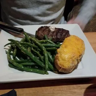 6oz Filet Mignon*