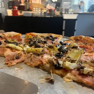 Pizza Capricciosa