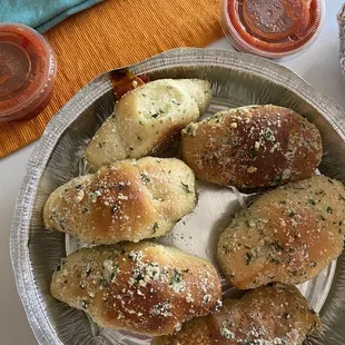 Garlic knots to go with marinara sauce