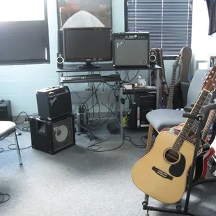 Guitar Room 1