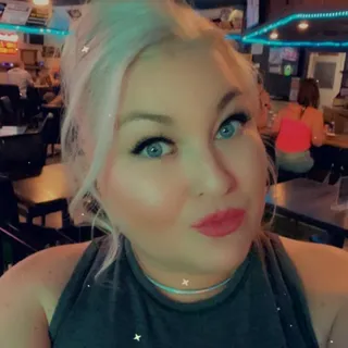 Jaclyn R.