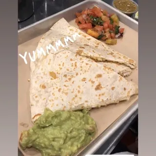 Clasico Quesadilla