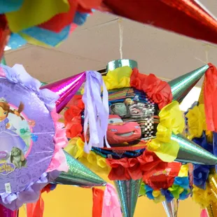 We have piñatas for that special party