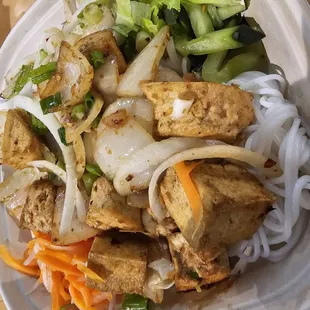 Spicy Lemongrass Tofu Vermicelli