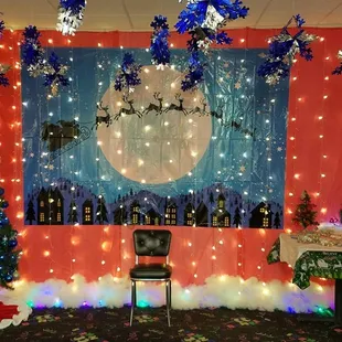 Holiday Party, Santa is coming.