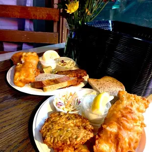 Bonnie & Betty's Bar & Restaurant