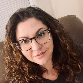 Amanda R.