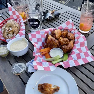 chicken, chicken wings and fried chicken, poultry, fried chicken wings, bbq chicken, food, bbq wings, chicken wings, fried chicken