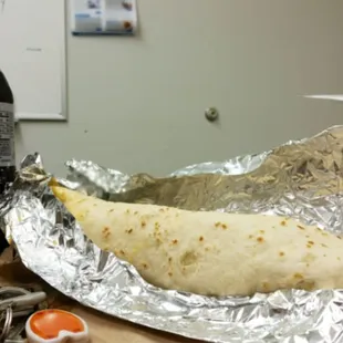 HUUUUUUUGE Deshrebada burrito with avocado! Delish!