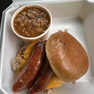 Bo-Hawg Sandwich w/ Baked Beans