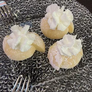 Mango mochi ice cream
