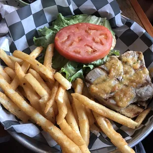 Fresh Grilled Tuna Sandwich