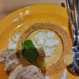 Key lime tart