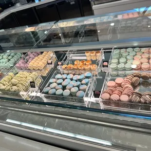 @ Boo macaron bar