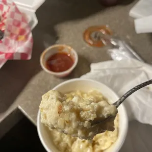 Baby food mush quality Mac and cheese.  Don't bother